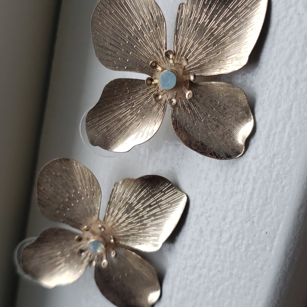 Post Flower Earrings